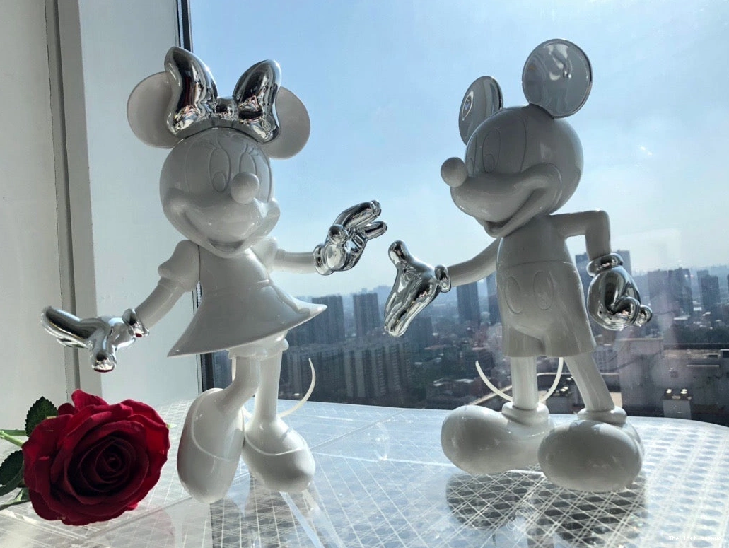 MOUSE FIGURE MINNIE 0820